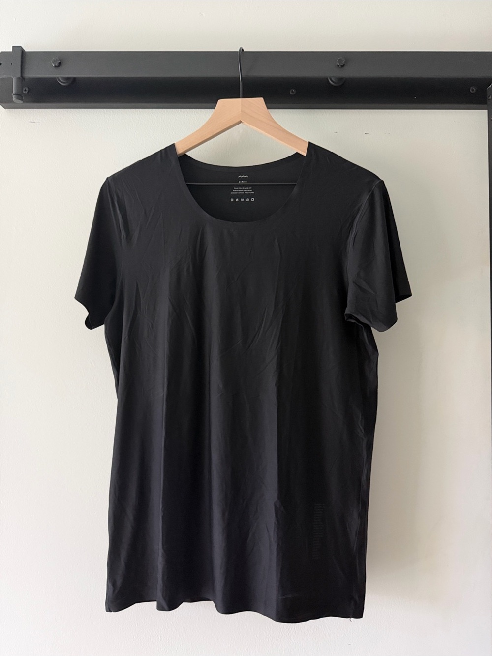 AsWeMove - Aspire Base Tee - Black, Large - Picture 2 of 4